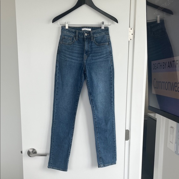 Willow & Root The Mom Jean - Picture 2 of 9